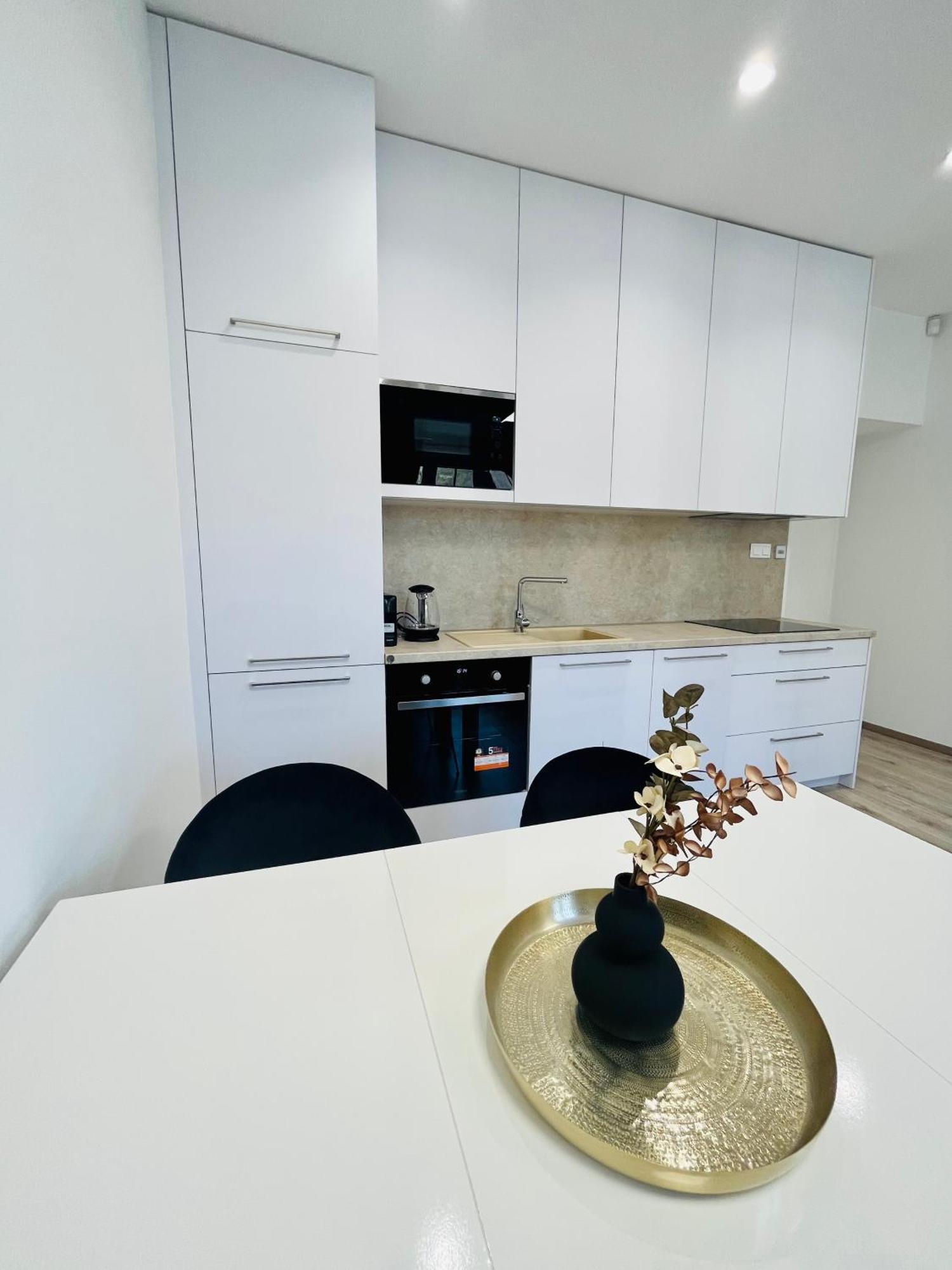 Apartment Riviera Centrum, Private Parking And Smart Check In บันสกาบิสตรีตซา ภายนอก รูปภาพ